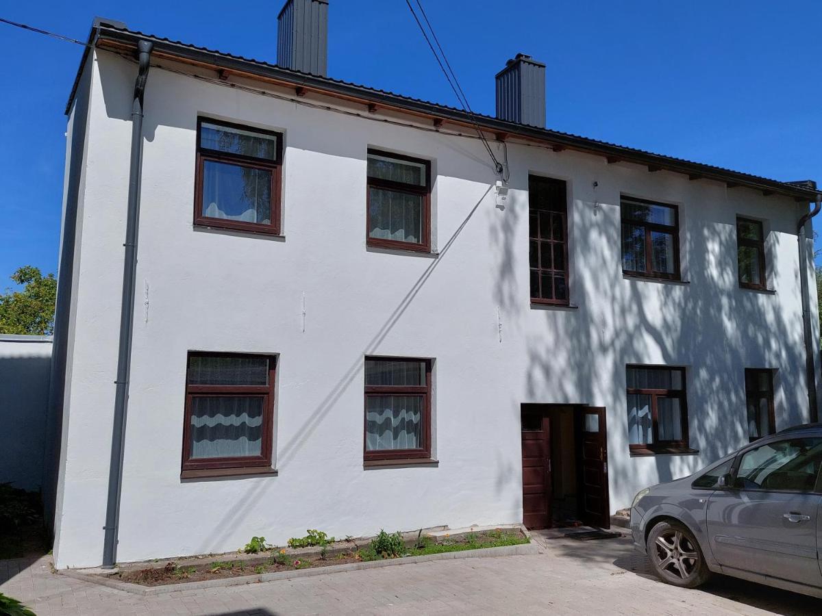 White Box Apartment 利耶帕亚 外观 照片